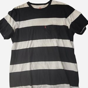 Levis White & Black Striped Med.